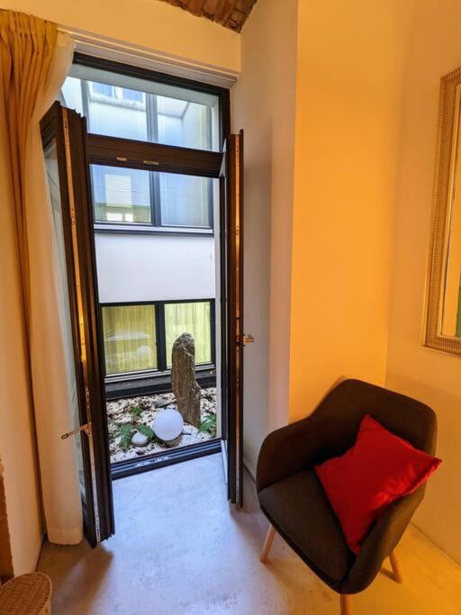 Romantic And Atypical Apartments In Prague'S Montmartre Esterno foto
