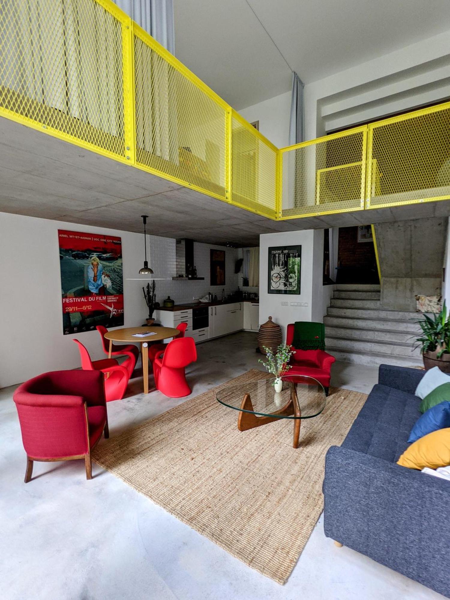 Romantic And Atypical Apartments In Prague'S Montmartre Esterno foto